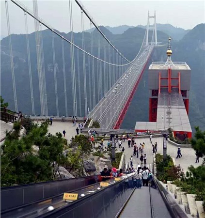 鳳凰古城、晚會(huì)、下游沱江泛舟兩日游