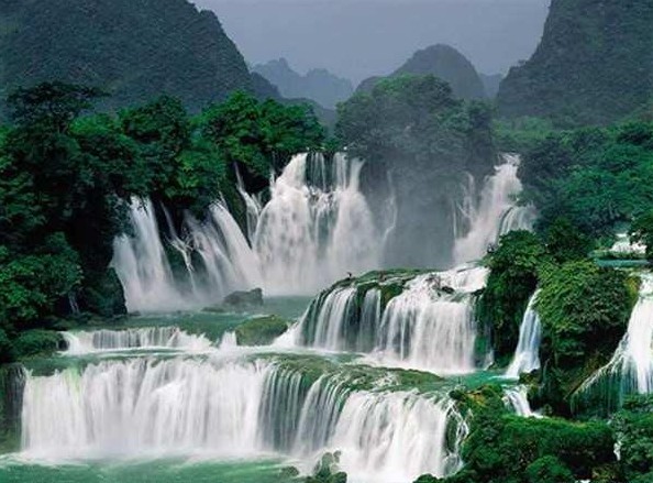 江西銅鼓?湯里溫泉、天柱峰、秋收起義紀(jì)念館2日游