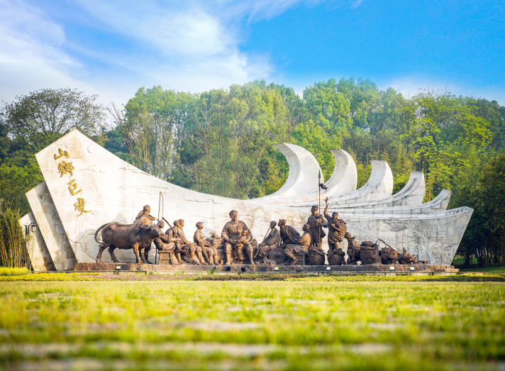 清溪村、天意木國景區(qū)、明清古巷、市博物館、胡林翼故居二日游